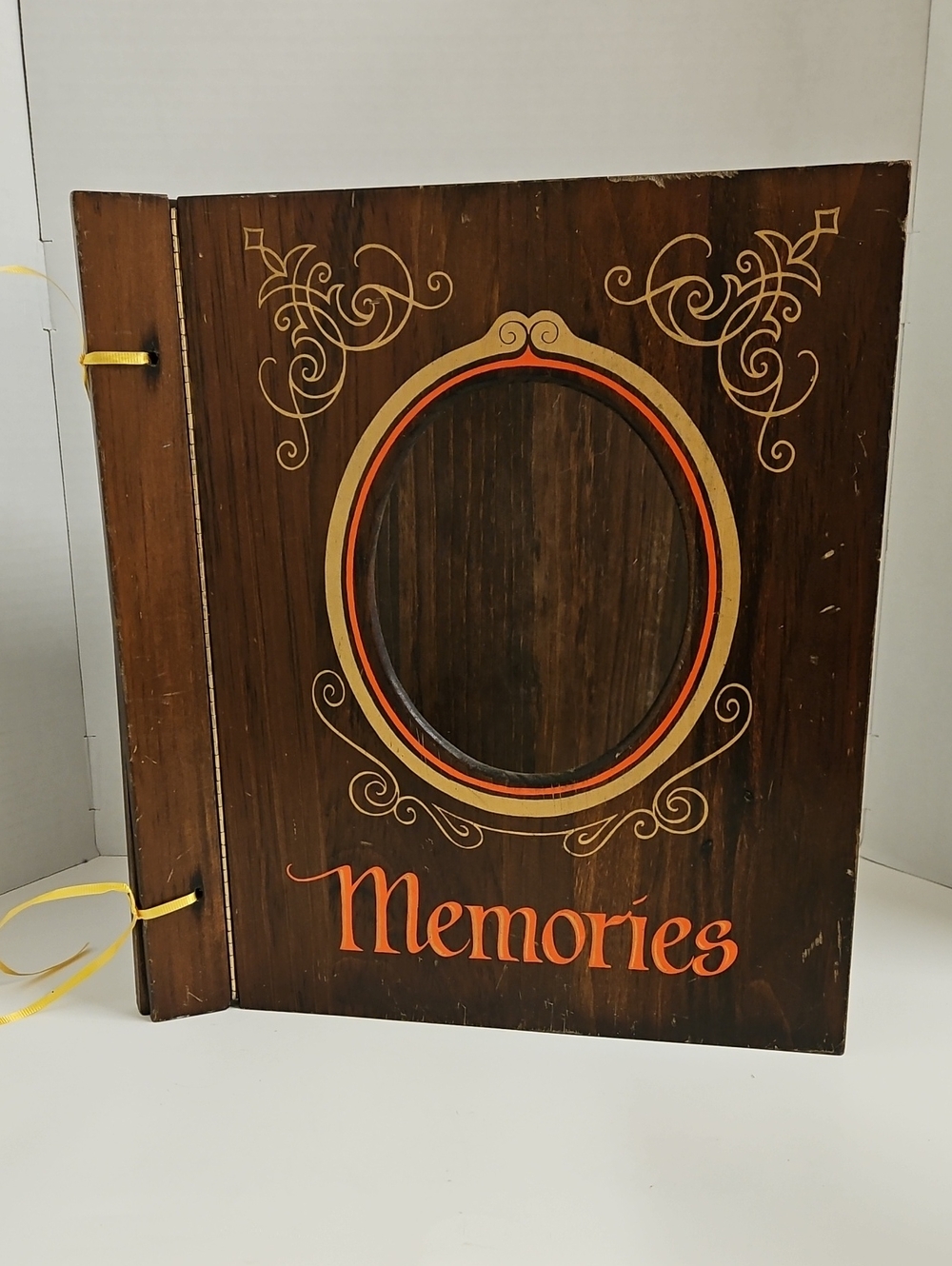 Vintage Memories Wooden Photo Album/Scrapbook